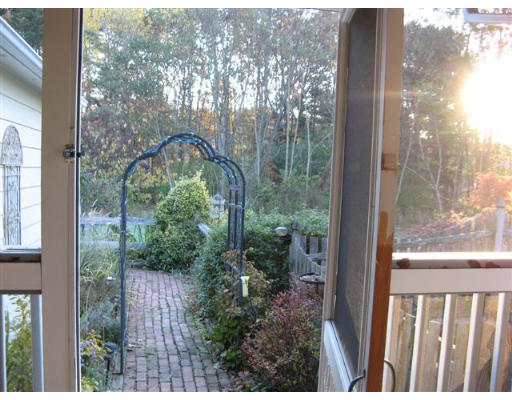 131 Palo Alto Road Springfield, MA 01128 - Photo 25 of 26