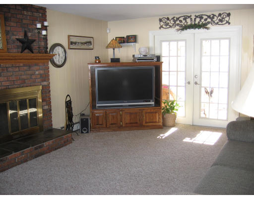 131 Palo Alto Road Springfield, MA 01128 - Photo 5 of 26