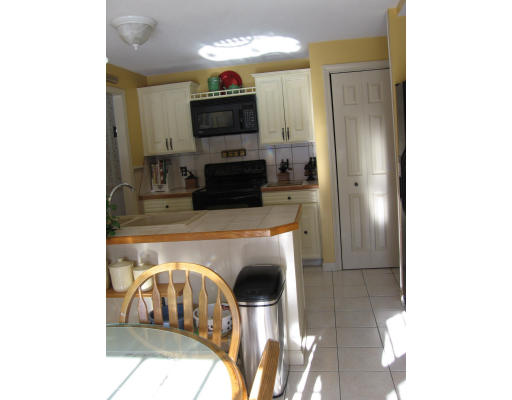 131 Palo Alto Road Springfield, MA 01128 - Photo 10 of 26