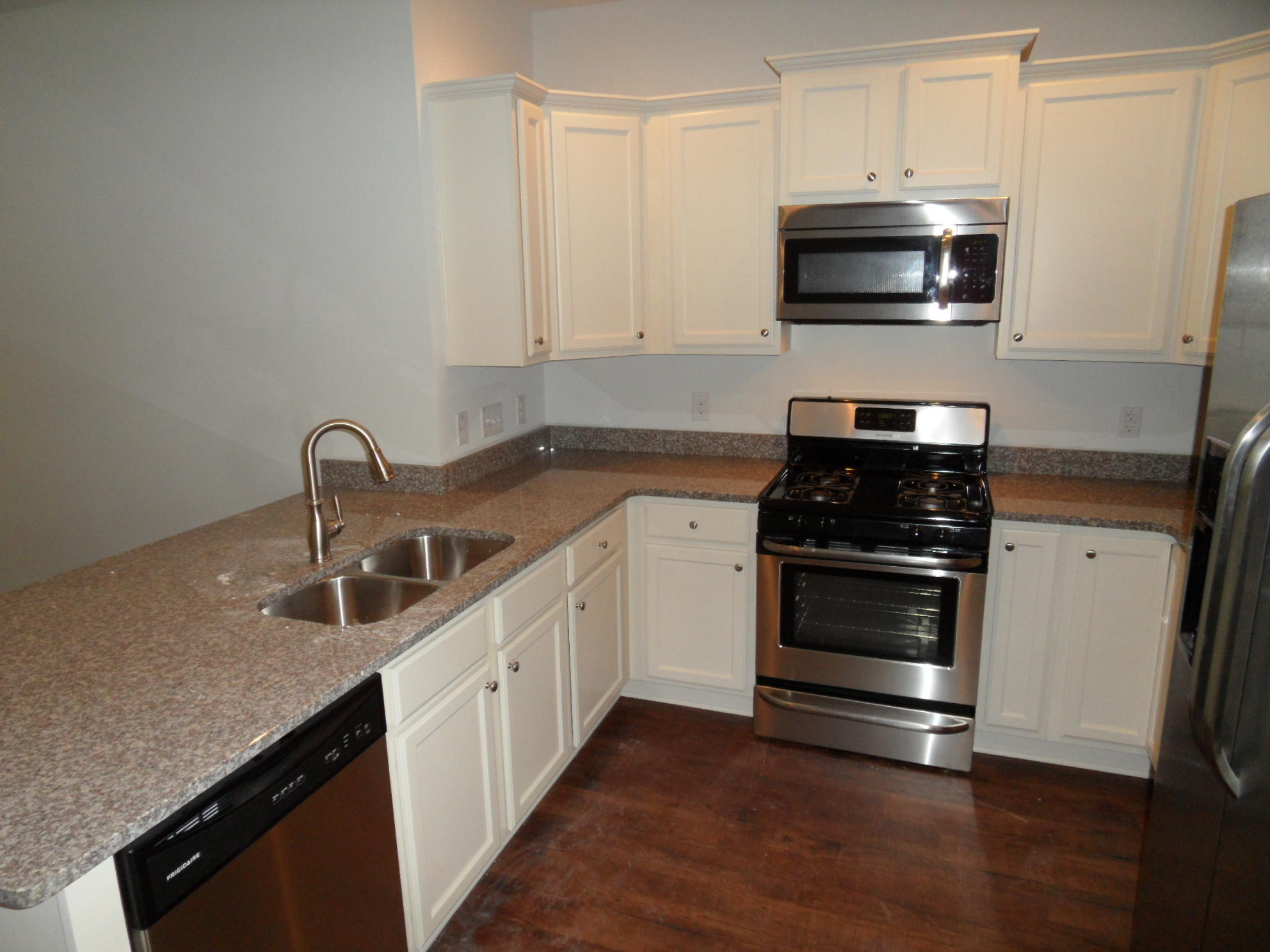 9704 Brandishing Road Ladson, SC 29456 - Photo 3 of 47 SAM_4268