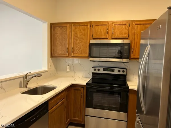 $2,550 | 65 Wentworth Road, Bedminster, NJ 07921