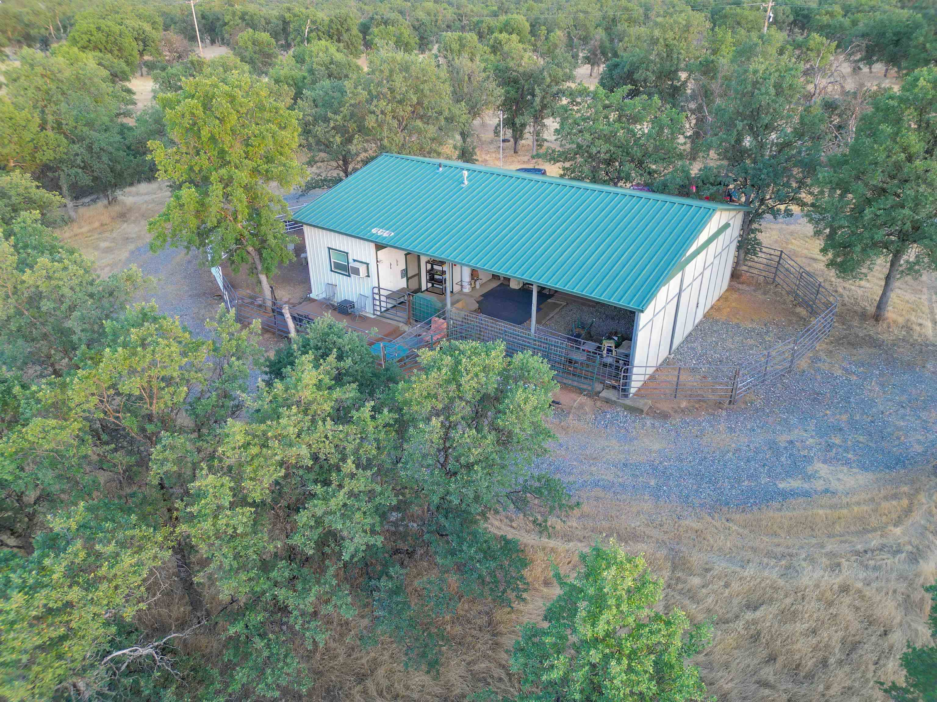 15510 Diamond Star Road Red Bluff, CA 96080 - Photo 3 of 24