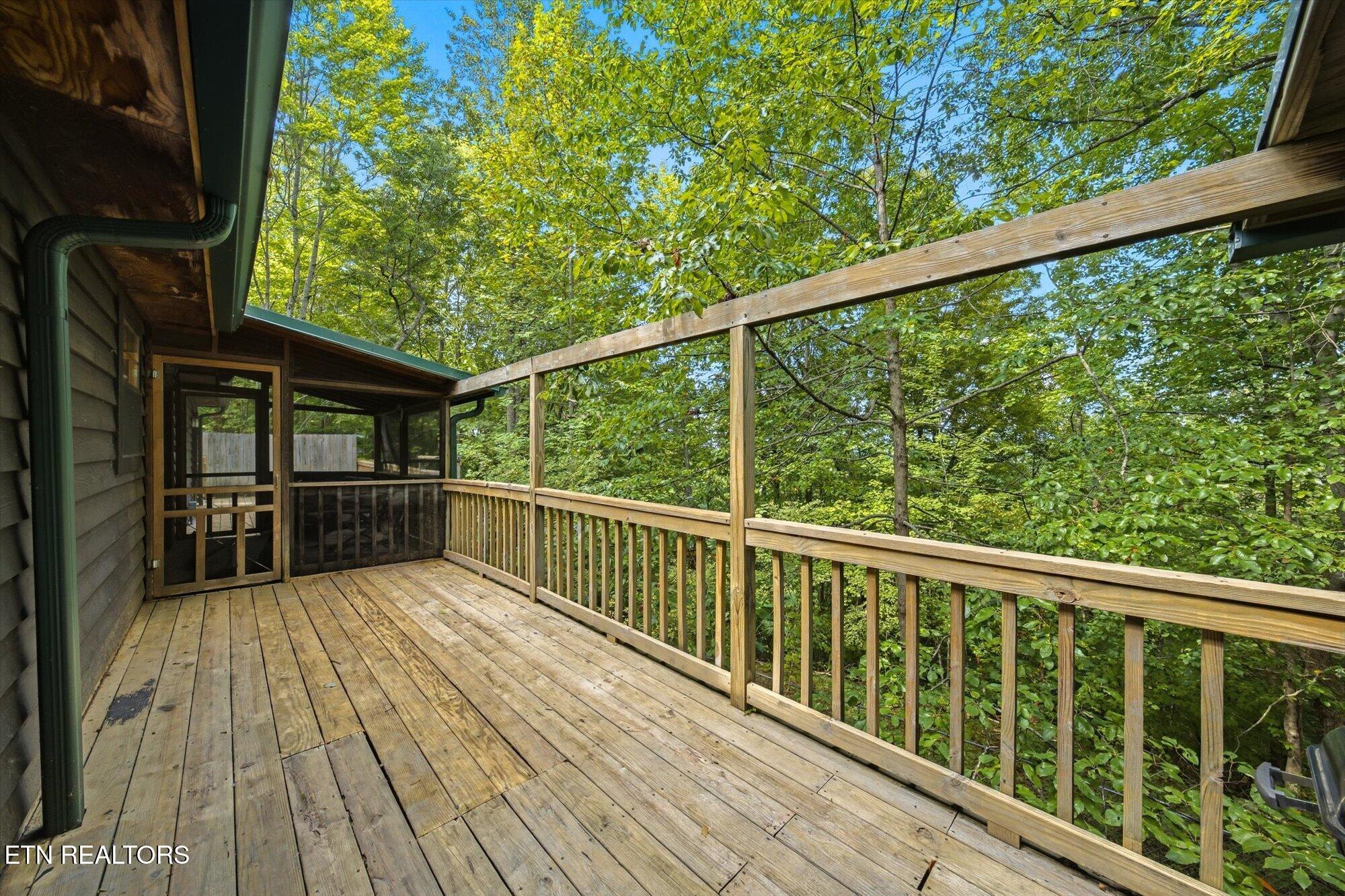 759 Ridgefield Drive Sevierville, TN 37876 - Photo 9 of 33 34-759-Ridgefield-Dr-Sevierville-TN-34