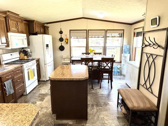 $195,000 | 610 Tamarack Street, Badger, MN 56714