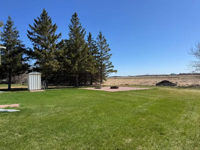 $195,000 | 610 Tamarack Street, Badger, MN 56714