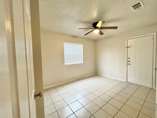 $1,050 | 2300 Cedrick Cove, Unit A, Austin, TX 78748