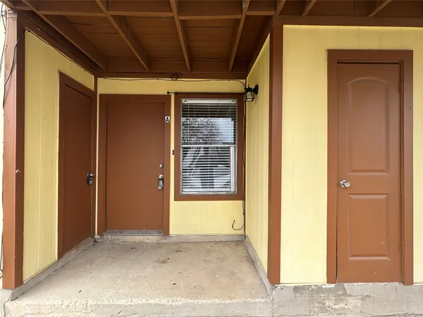 $1,050 | 2300 Cedrick Cove, Unit A, Austin, TX 78748