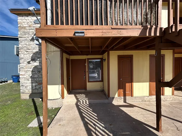 $1,050 | 2300 Cedrick Cove, Unit A, Austin, TX 78748