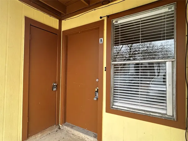 $1,050 | 2300 Cedrick Cove, Unit A, Austin, TX 78748