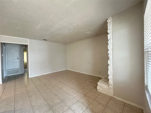 $1,050 | 2300 Cedrick Cove, Unit A, Austin, TX 78748