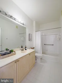 $419,000 | 4330 L Cannon Ridge Court, Unit 31, Fairfax, VA 22033