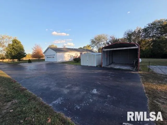 $220,000 | 14013 North Tolle Lane, Mount Vernon, IL 62864