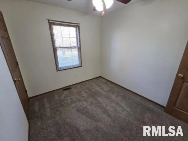 $220,000 | 14013 North Tolle Lane, Mount Vernon, IL 62864