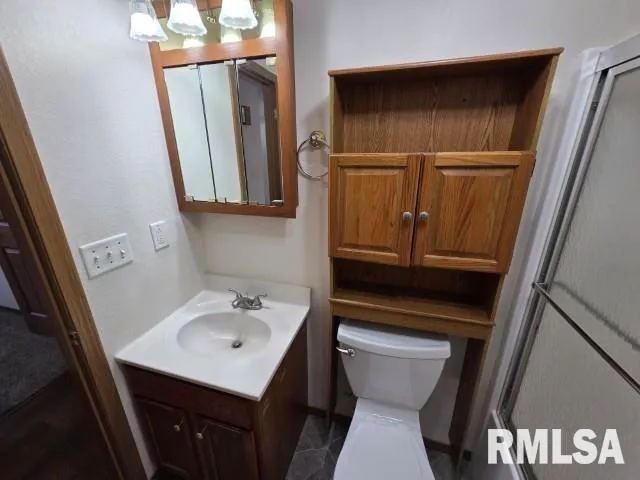 $220,000 | 14013 North Tolle Lane, Mount Vernon, IL 62864