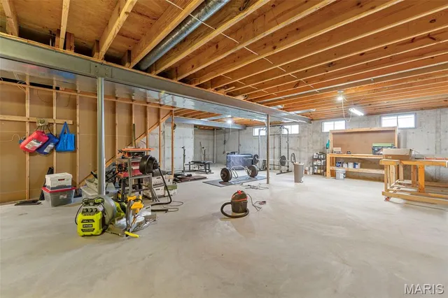 $389,900 | 7 Cherokee Sunset Court, O'Fallon, MO 63366