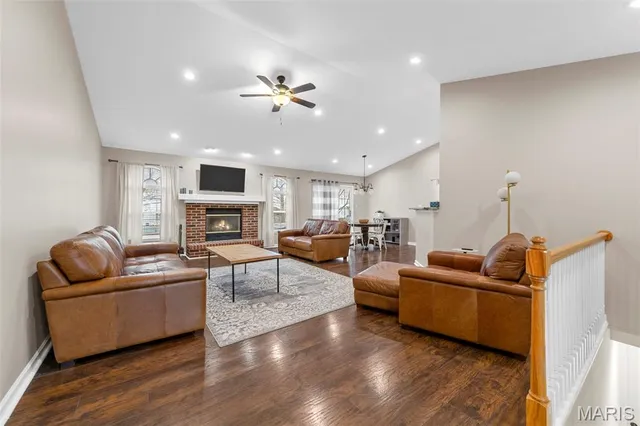 $389,900 | 7 Cherokee Sunset Court, O'Fallon, MO 63366