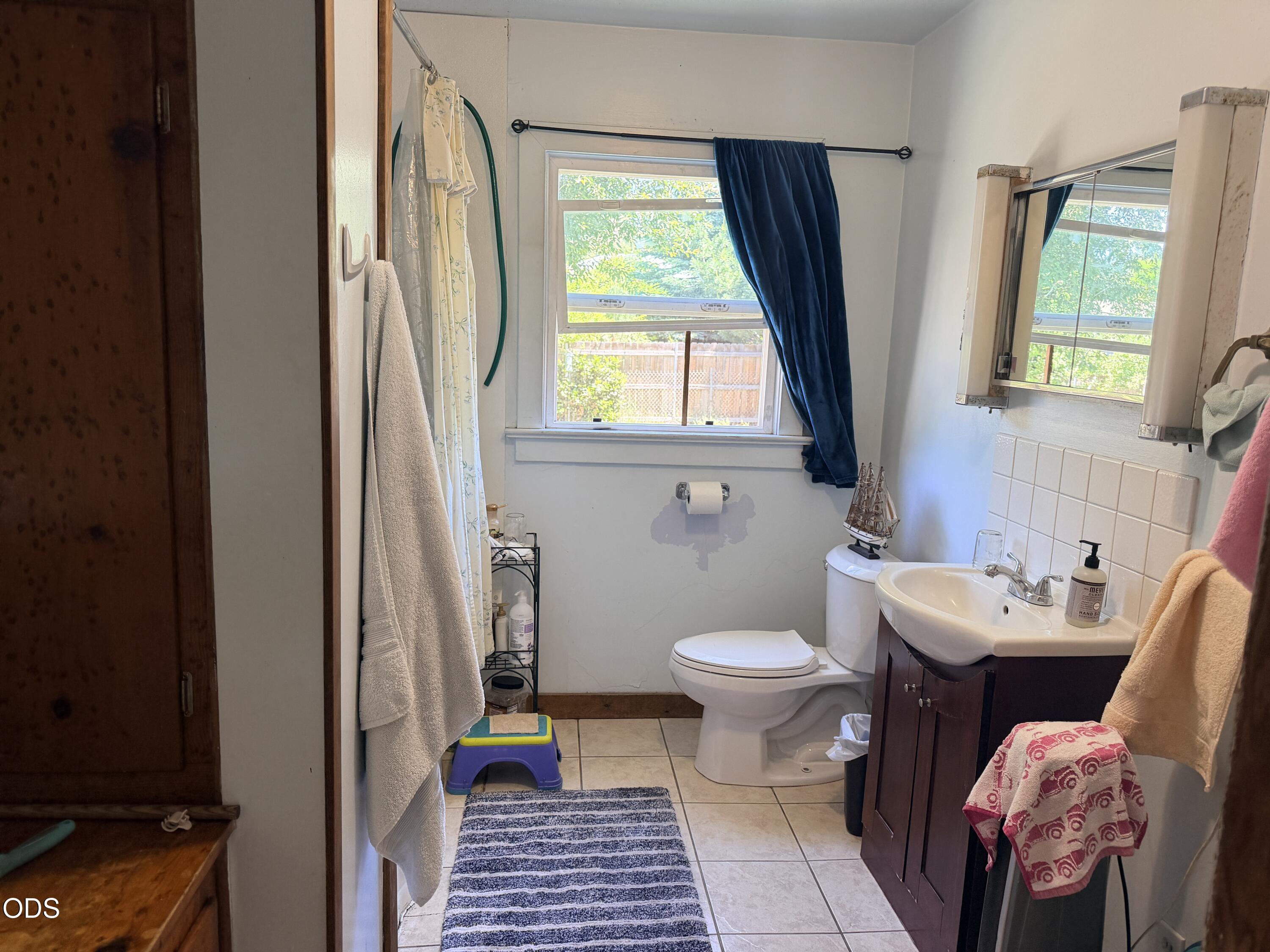 862 Northeast 8th Street Bend, OR 97701 - Photo 7 of 18