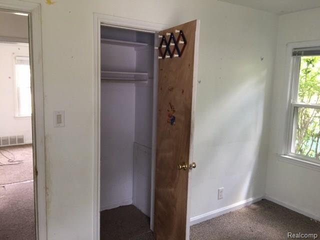 8126 Standard Street Center Line, MI 48015 - Photo 11 of 13