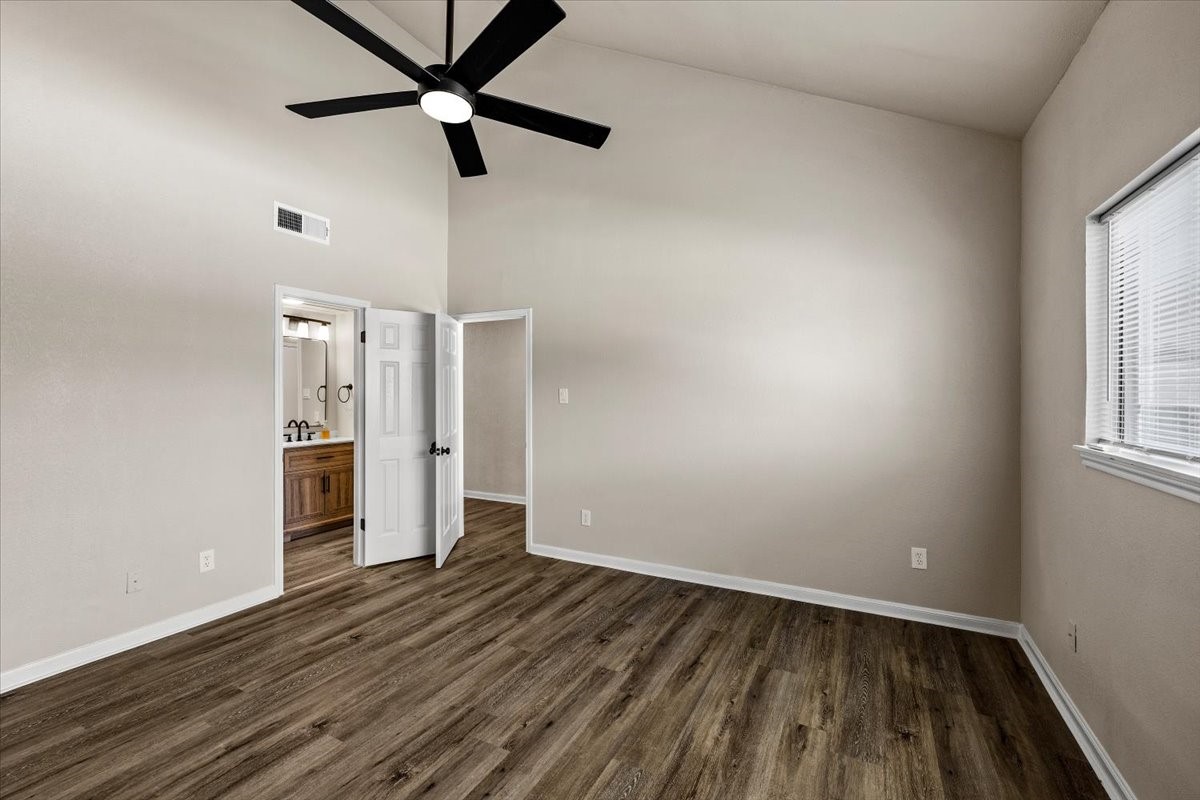 154 April Point Drive South Conroe, TX 77356 - Photo 6 of 23