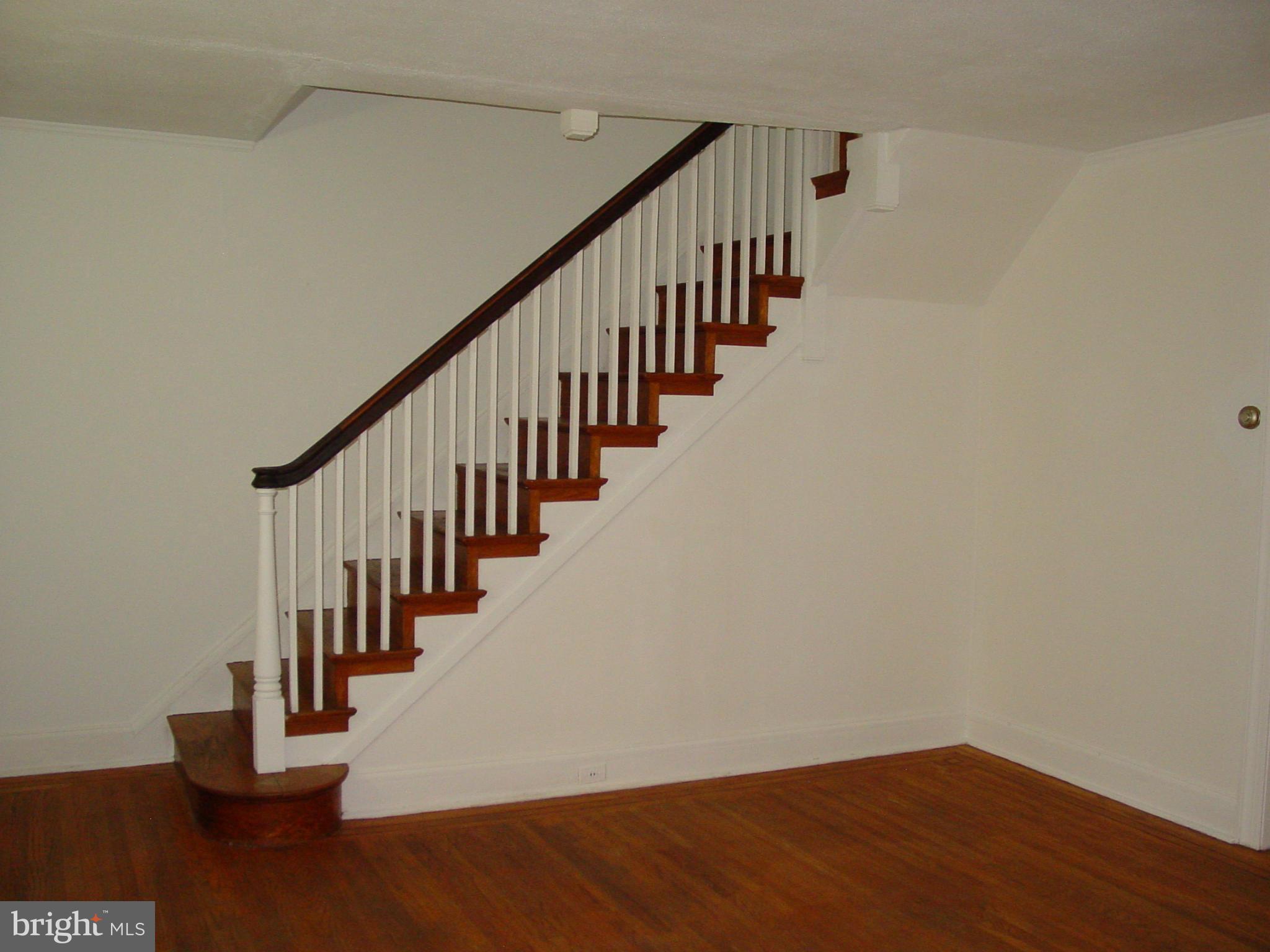 3623 Rexmere Road Baltimore, MD 21218 - Photo 8 of 20 Living Room