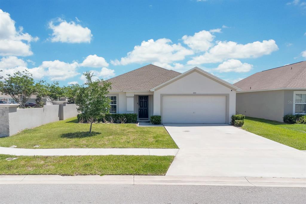 205 Arbuthnot Street Winter Haven, FL 33881 - Photo 3 of 31