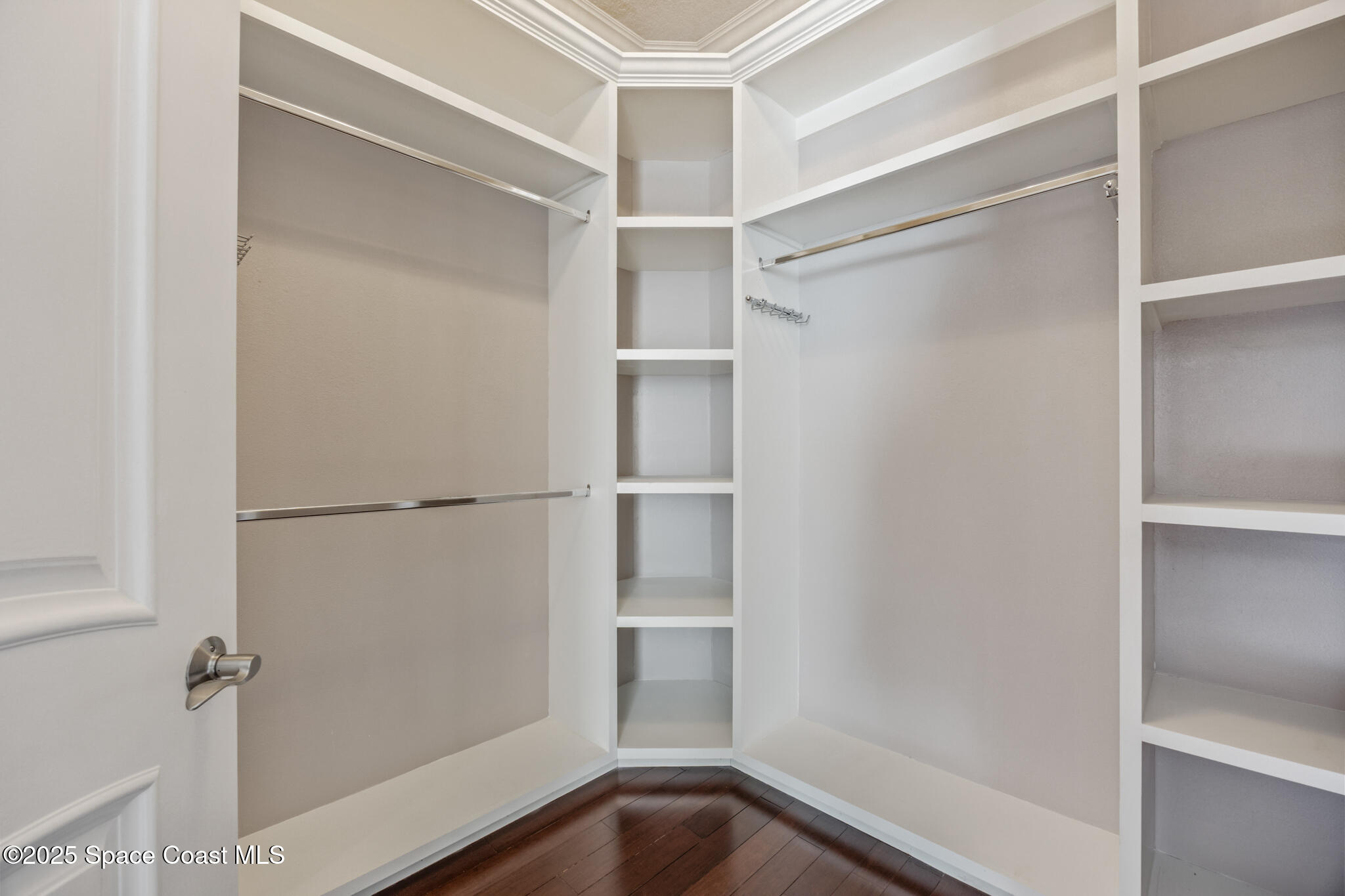 3326 Peninsula Circle Melbourne, FL 32940 - Photo 17 of 53 a-22