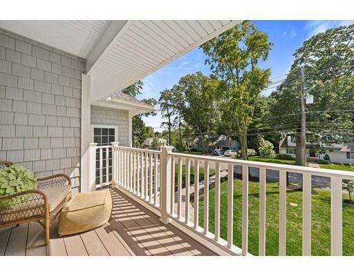 41 Oak Street Reading, MA 01867 - Photo 16 of 42 Gallery Image 16