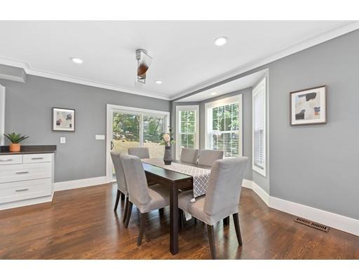 41 Oak Street Reading, MA 01867 - Photo 9 of 42 Gallery Image 9