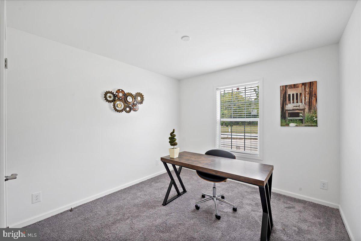 3983 Hastings Road Walnutport, PA 18088 - Photo 20 of 51 a workspace with furniture and window