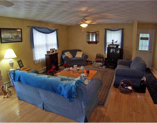 170 Shippee Cove Road Coventry, RI 02816 - Photo 5 of 12 Living Room.
