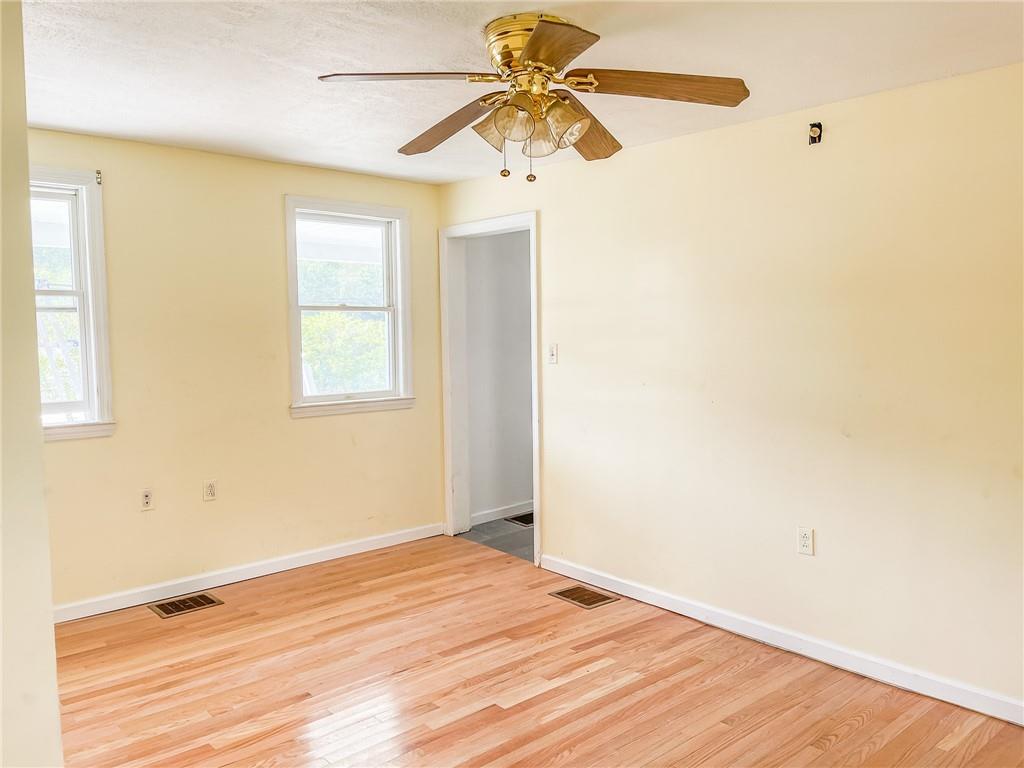 937 Horning Road Pittsburgh, PA 15236 - Photo 5 of 22 Gallery Image 5
