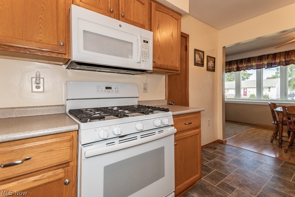 30116 Forestgrove Road Willowick, OH 44095 - Photo 18 of 33 All Appliances Stay