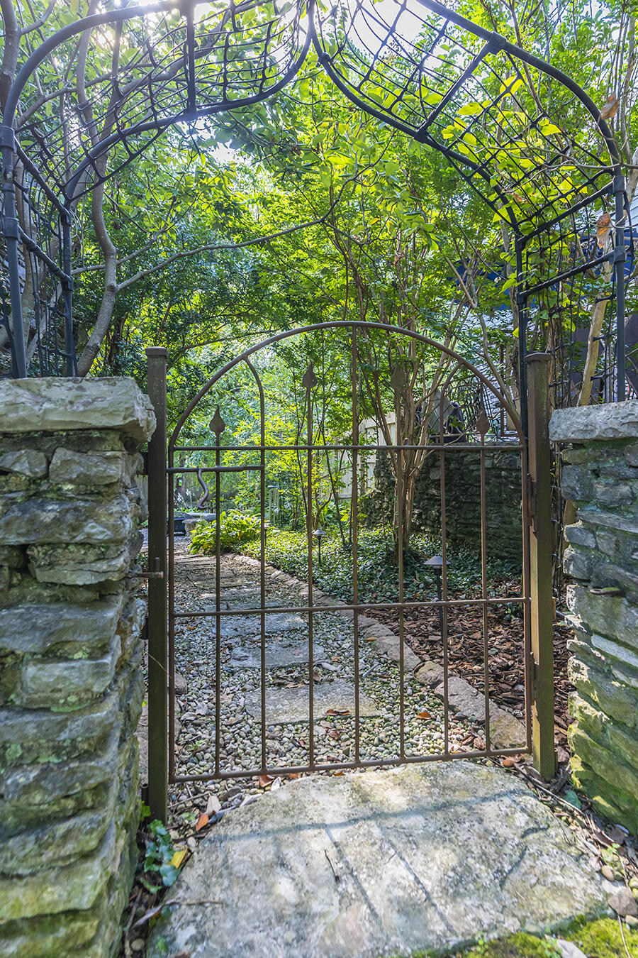 1405 Tates Creek Road Lexington, KY 40502 - Photo 5 of 53 1405tatescreek45 copy