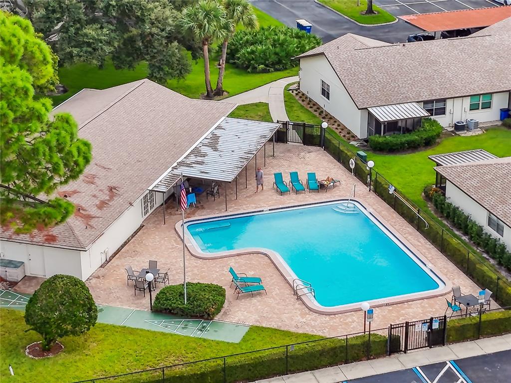 2480 Enterprise Road, Unit 6 Clearwater, FL 33763 - Photo 42 of 43 an aerial view of a house