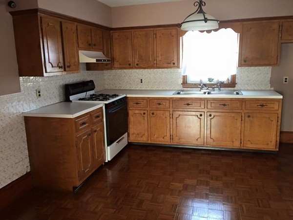 152 America Street Fall River, MA 02721 - Photo 8 of 14