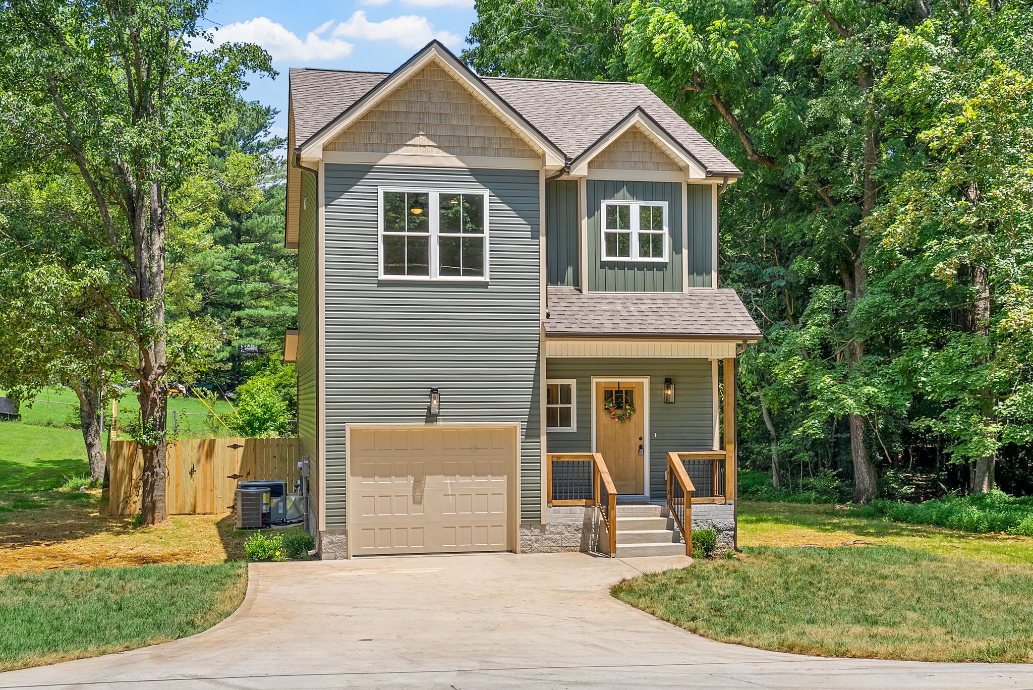 2141 Sanders Road Clarksville, TN 37043 - Photo 1 of 34 Gallery Image 1
