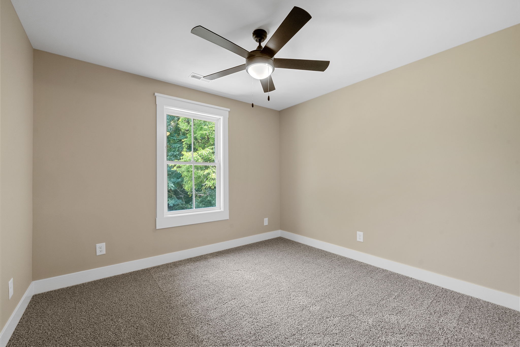 2141 Sanders Road Clarksville, TN 37043 - Photo 19 of 34 Gallery Image 19