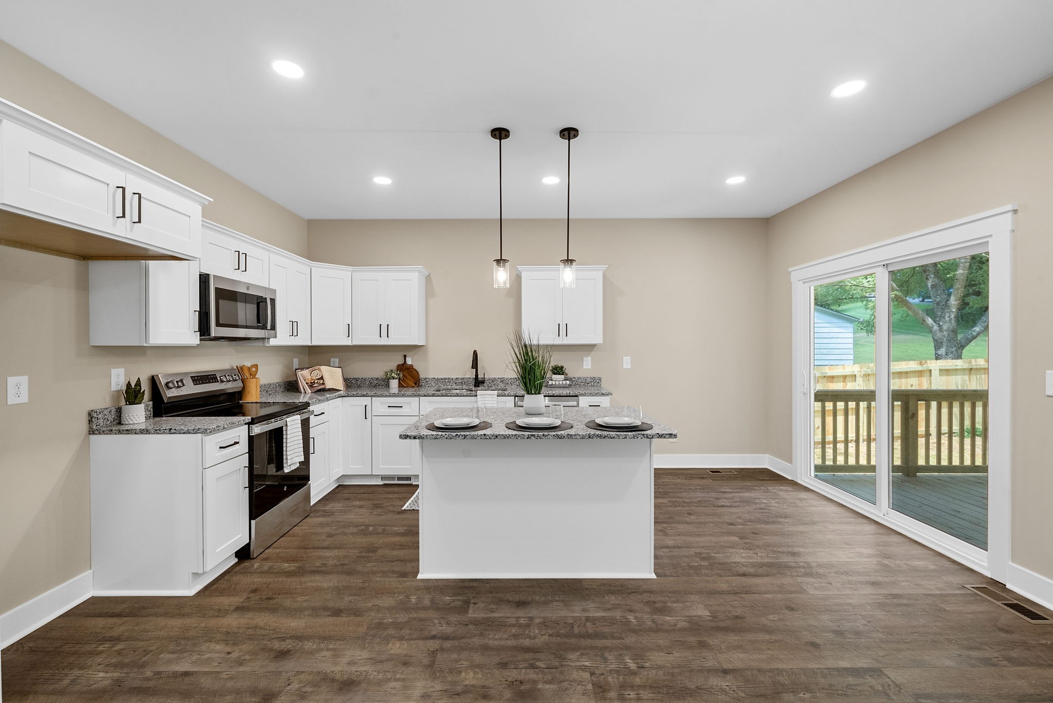 2141 Sanders Road Clarksville, TN 37043 - Photo 9 of 34 Gallery Image 9