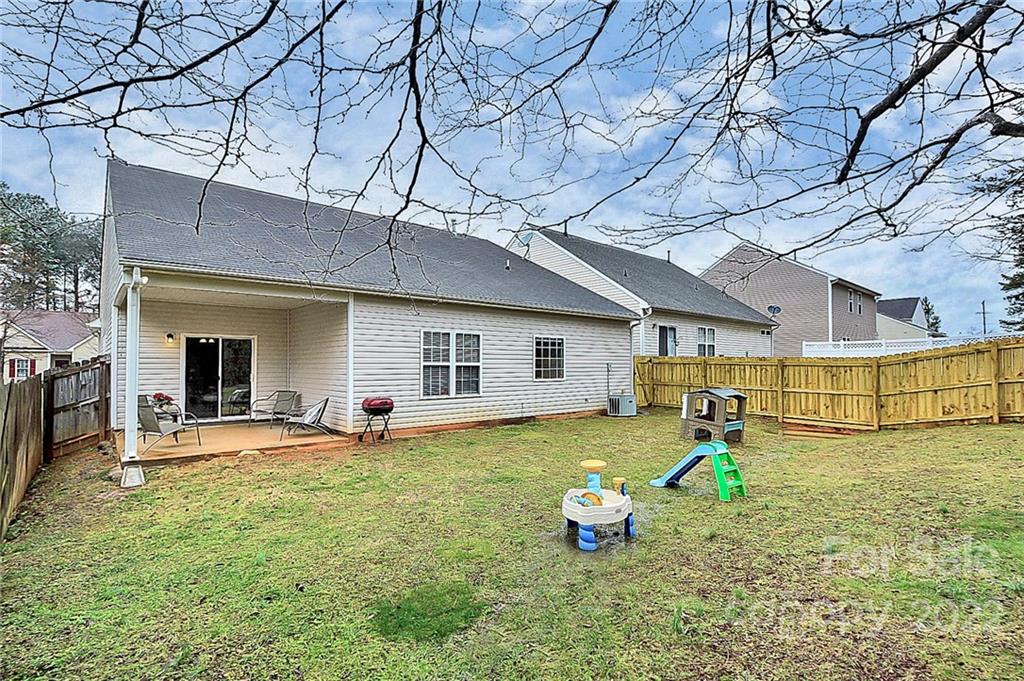 8430 Newfane Road Charlotte, NC 28269 - Photo 29 of 33 Gallery Image 29