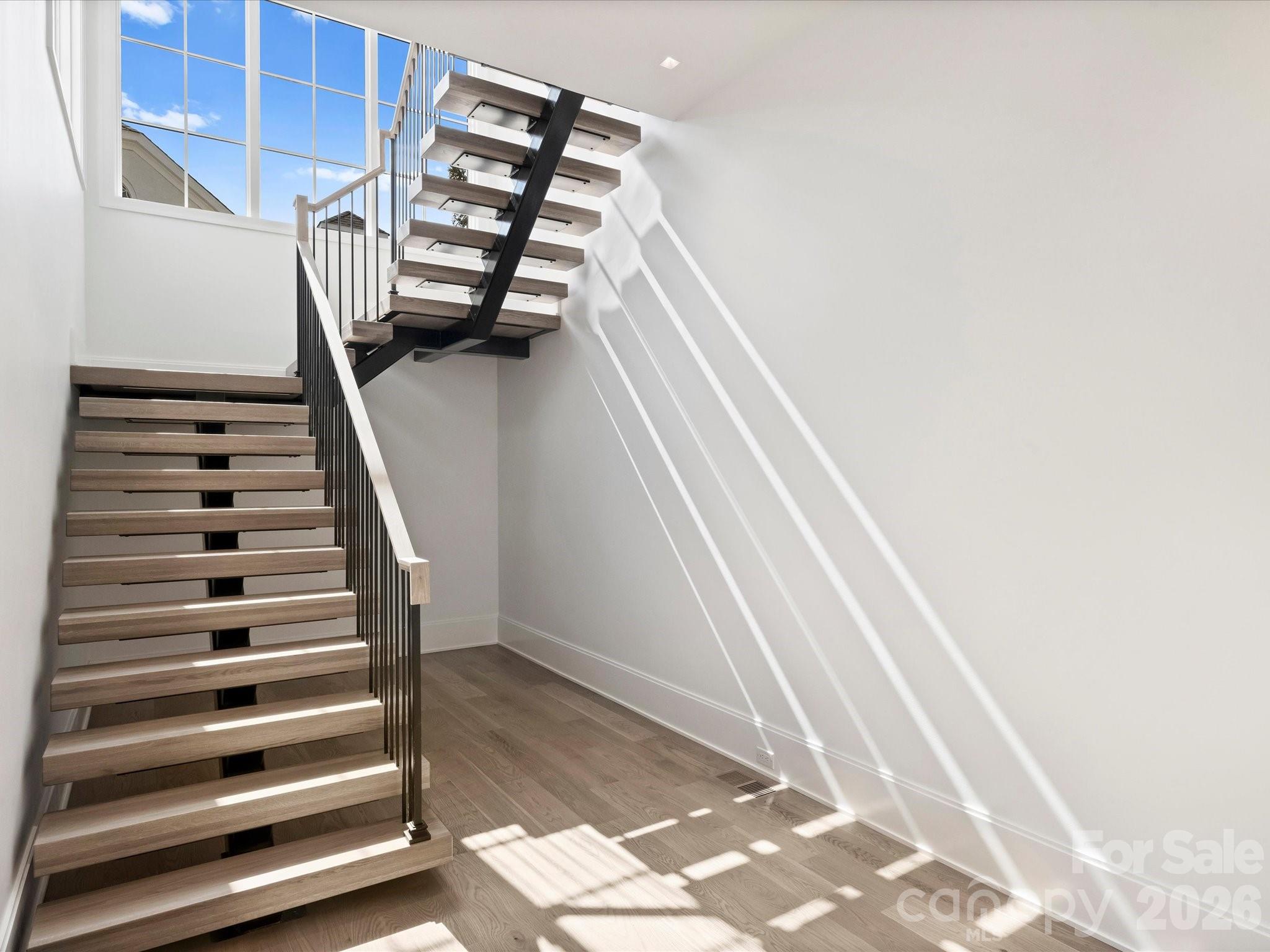 1436 Queens Road West Charlotte, NC 28207 - Photo 28 of 47 a view of entryway