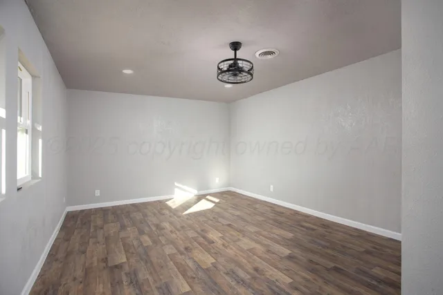 $235,000 | 2701 Comanche Trail, Pampa, TX 79065