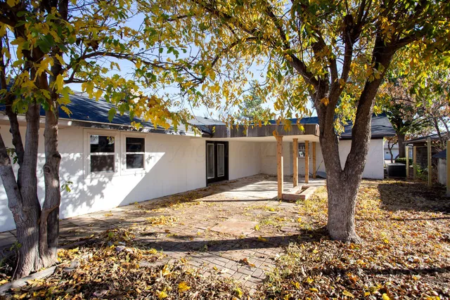 $235,000 | 2701 Comanche Trail, Pampa, TX 79065