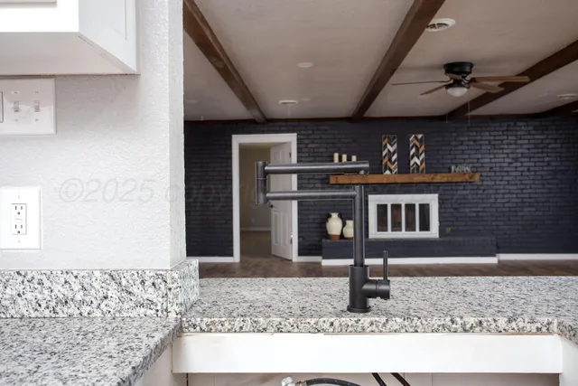 $235,000 | 2701 Comanche Trail, Pampa, TX 79065