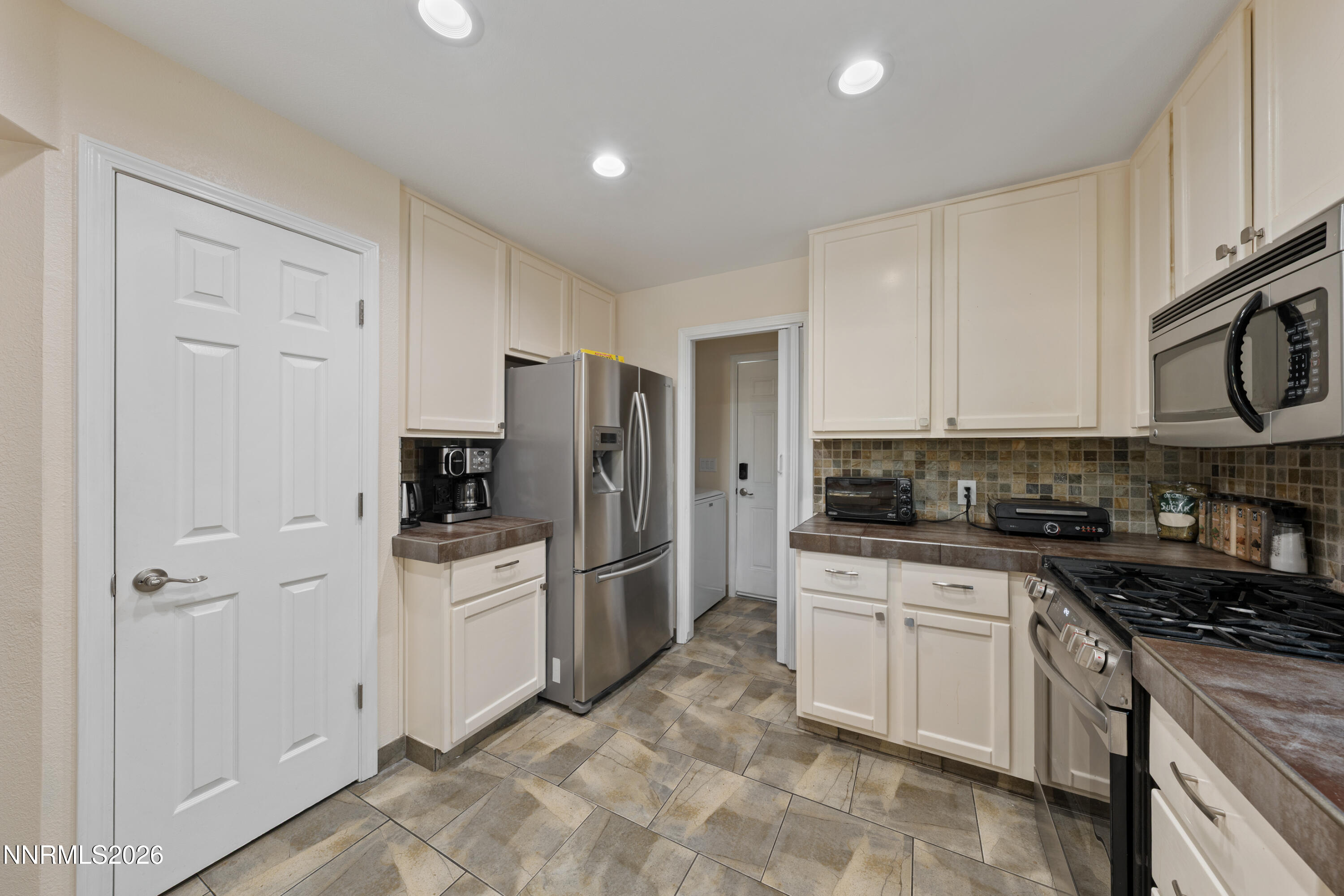 2651 Alpine Creek Road Reno, NV 89519 - Photo 21 of 64 A7V09664