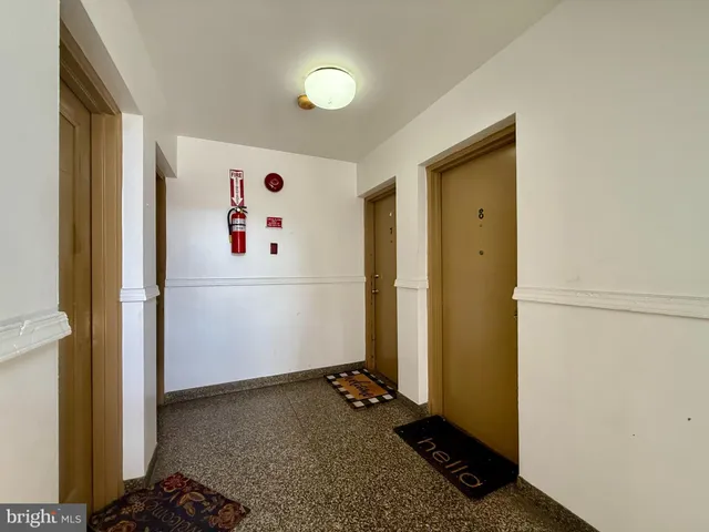 a very nice looking room with gym equipment