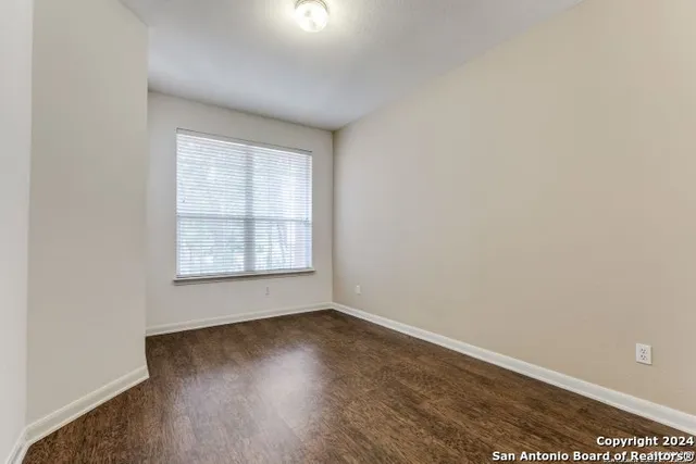 $2,000 | 6518 Amber Oak, San Antonio, TX 78249