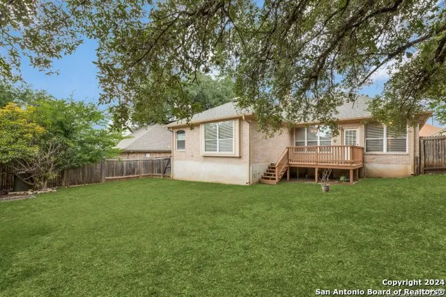 $2,000 | 6518 Amber Oak, San Antonio, TX 78249