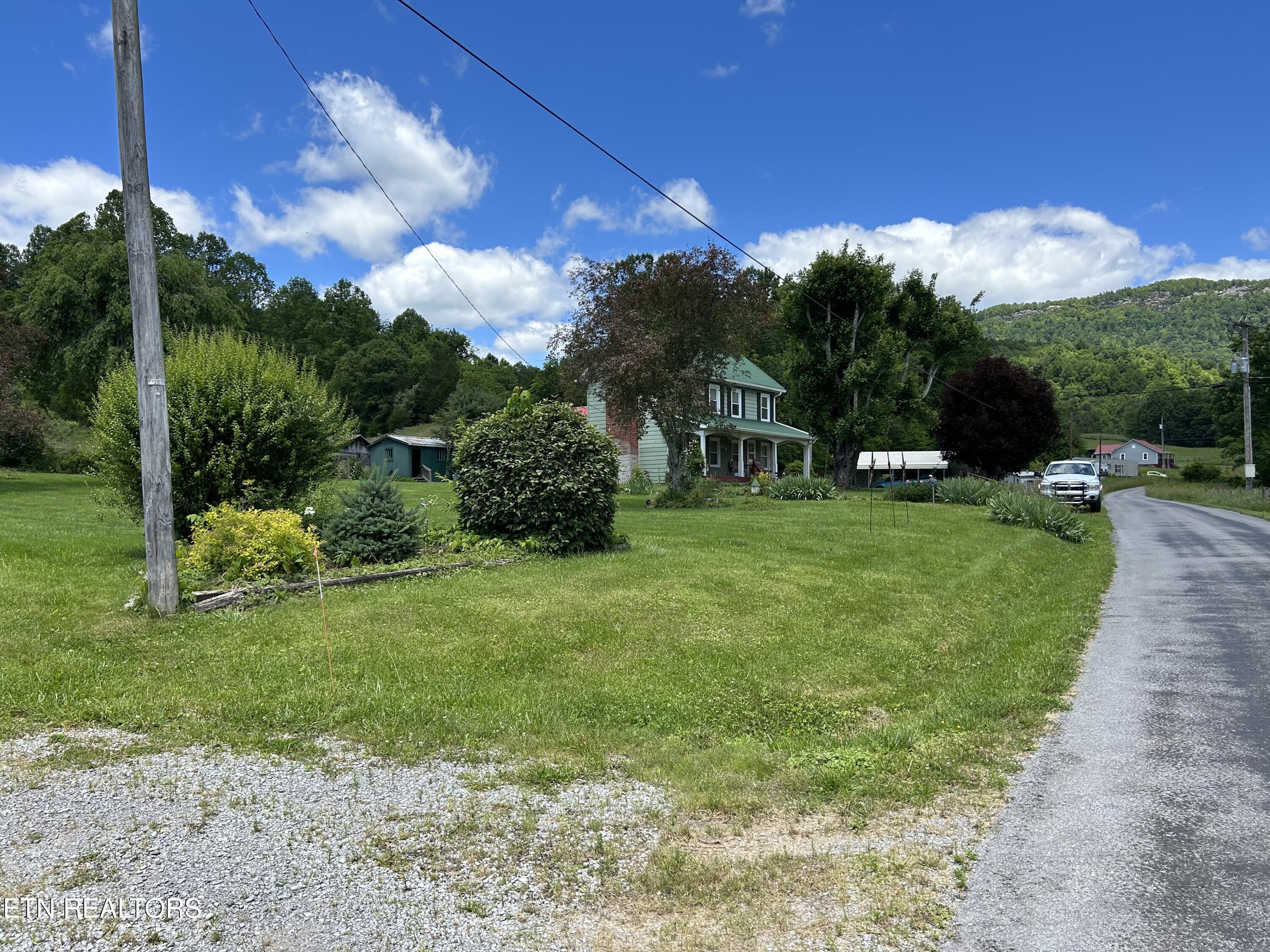 4221 Old Friendship Road Jonesville, VA 24263 - Photo 3 of 17 6CA5AF38-079A-479E-90D0-AD9174F33C96