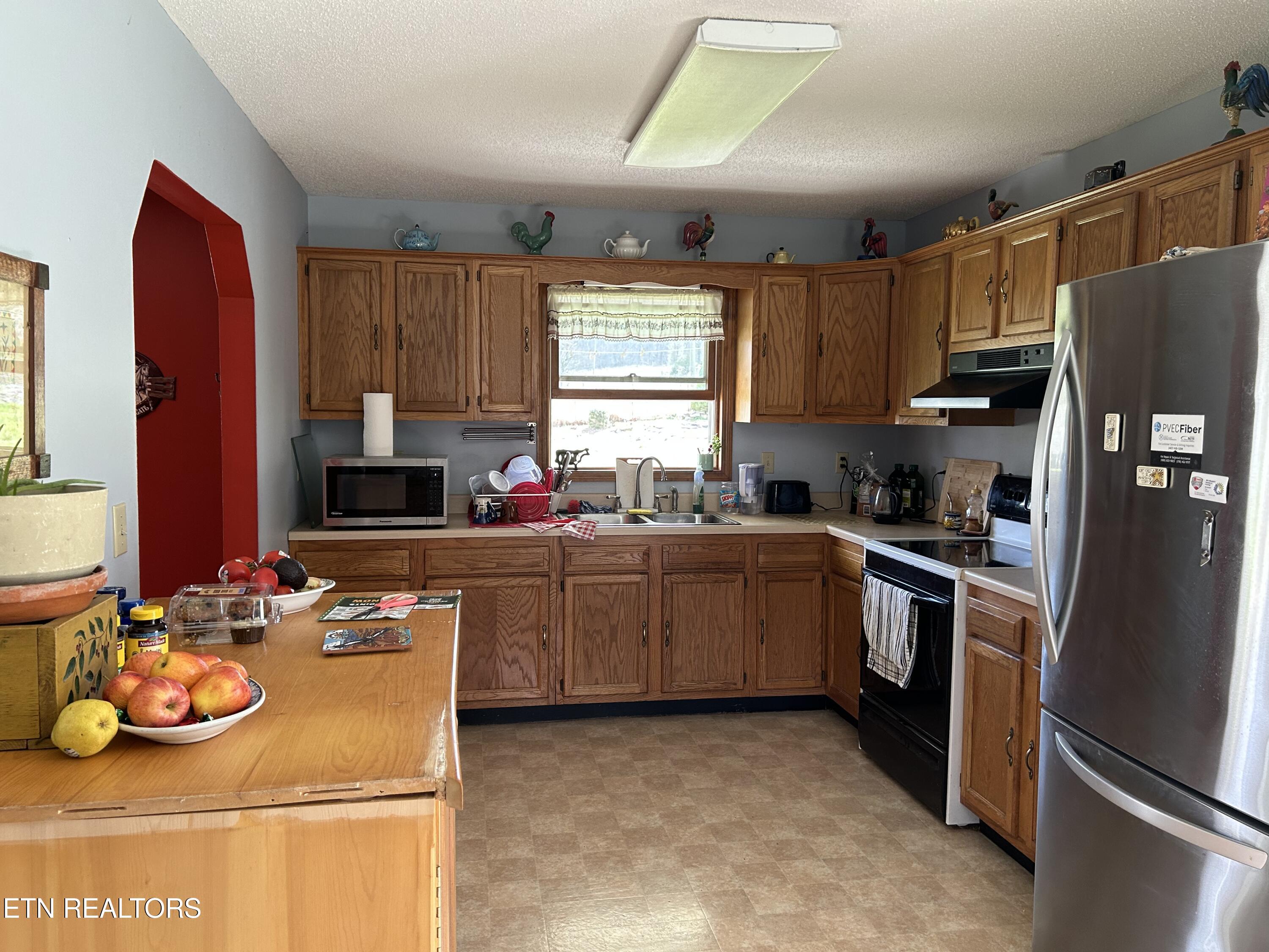 4221 Old Friendship Road Jonesville, VA 24263 - Photo 8 of 17 EDE1C67A-DB9F-4CF0-AD01-C2427D0C8E17