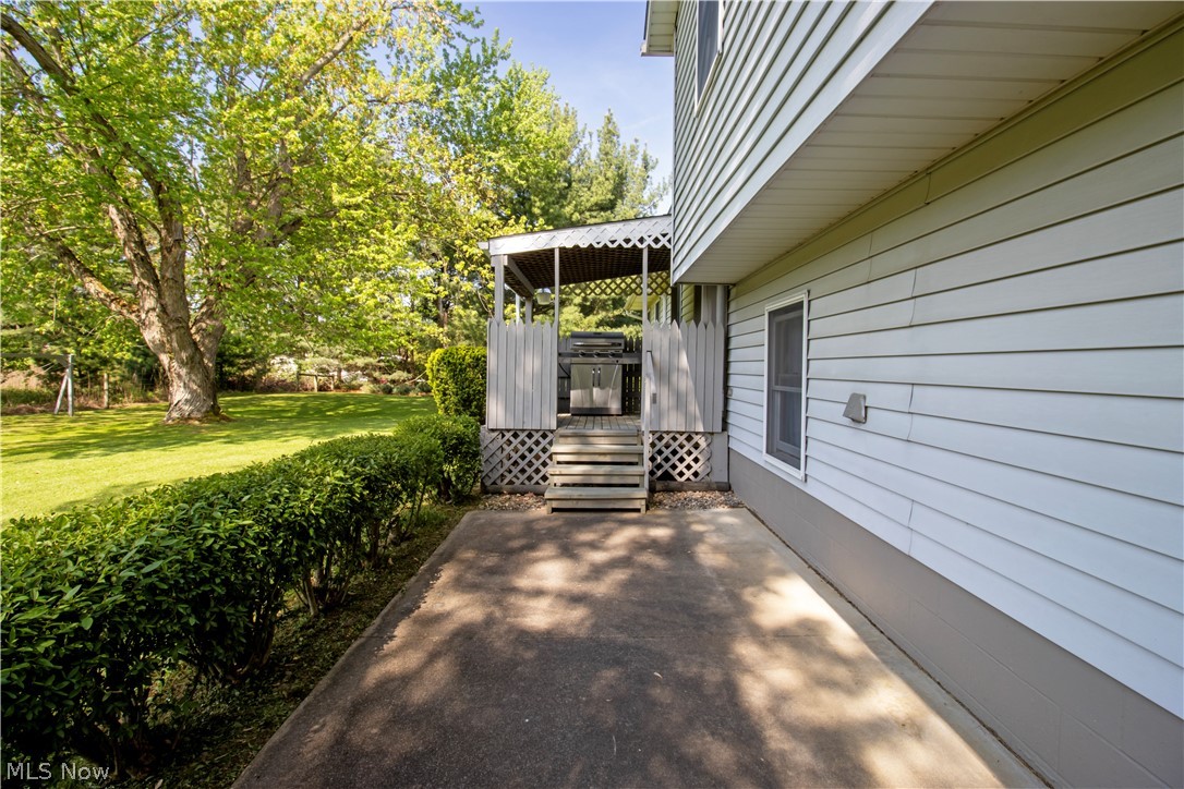 9360 Zimmerman Road Wooster, OH 44691 - Photo 22 of 33 View of terrace